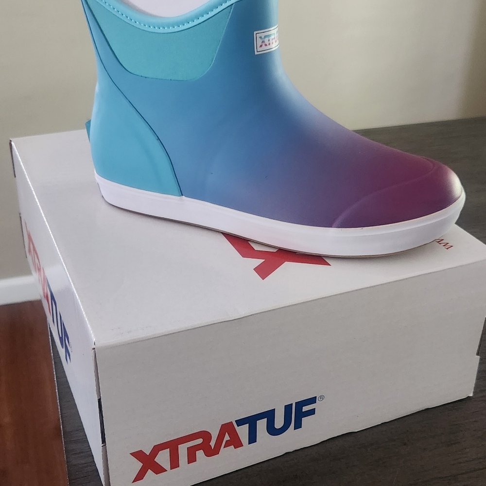 XTRATUF Ankle Deck Boot Blue Aurora Size 8 NEW